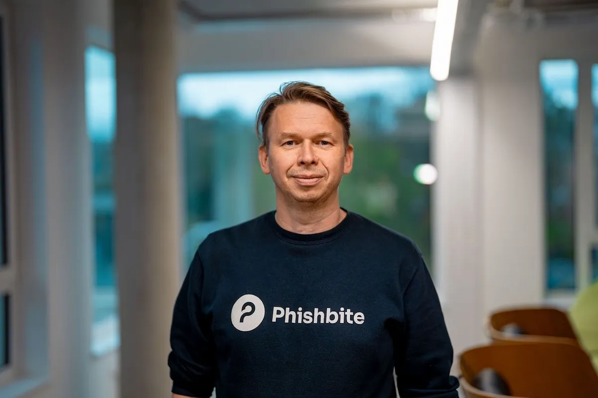 Ekspert: meilidele vastamine kohvikus või konverentsil ei ole nii süütu kui arvata võib 